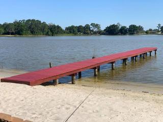 Lake House - 9