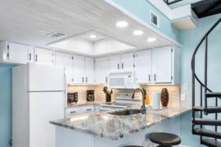 Dog Friendly 2 Bed Condo! Walk To Beach or Lagoon! - Gulf Shores - 3