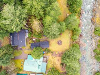 Perch - The Yellow Cabin - Packwood - 5