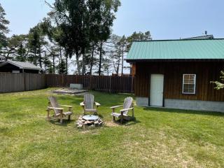 4 Bedroom Cottage on Manitoulin Island Next to Sand Beaches! - 6