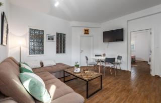 Family friendly apartments with a swimming pool Pula - 23595 - Pula - 2