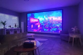 Relaxing 3-Bedroom With 150 Inch Projector & Pool Table - Jacksonville - 0