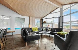 Gorgeous Home In Glesborg With Sauna - Fjellerup Strand - 7