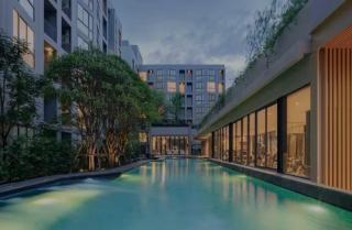 Modern room with Pool and Gym in the city center just 600m from Subway station! - Bangkok - 0