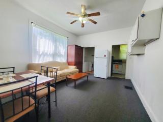 Private Room Near to Downtown Churchill Downs UofL Airport &Kentucky Expo Center - Louisville - 5
