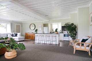 Benbecula Cottage at Kereru Farm Weber - - 0
