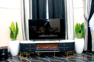 Exclusive Villa 24Hr Solar Electricity - 8