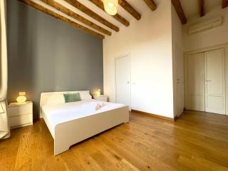 Cosy Navigli Apartment - Milan - 8