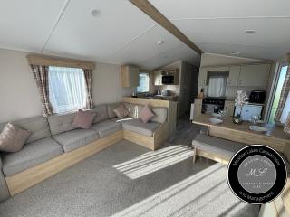 B9 - Sunnymede Fantasy Island - hot tub, pet friendly, WiFi, ramped veranda - Meadow Lakes Caravan & Lodge Hire - Skegness - 7