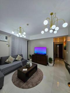Cozy Corner Manhattan Heights 2BR with Amazing View - Manila - 9