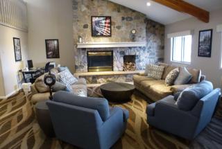 AmericInn by Wyndham Mitchell - 9