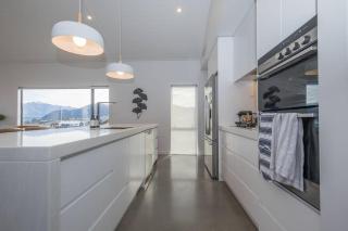 Lakeview Heights - 2020 built Luxury large House & Self Contained Studio - 264 sq mtr - Wanaka - 9