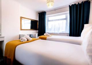 Home in Reading Berkshire - for Contractors & Families with Free Parking & WiFi - Reading - 6