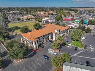 Hillstone Inn Tulare, Ascend Hotel Collection - Tulare - 4