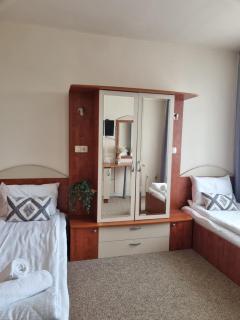 Dezudava Family Hotel - 6