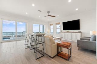 ShipFaced Beach House - 4