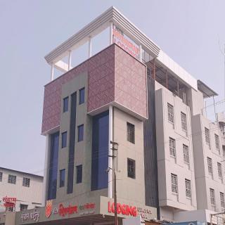 Hotel Shiv Sangram - Ahmadnagar - 9