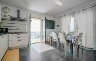 5 Bedroom Beautiful Home In Cipressa - Cipressa - 7