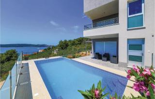 Cozy Home In Trogir With Wifi - Trogir - 3