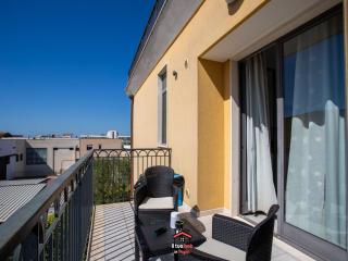 Bnb of the Nations, parking , 9min Airport & Sea - Bitonto - 9