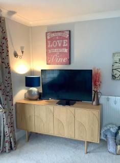 Lorton Villa with a Log Burner - Saint Helens - 4