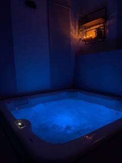 logement avec jacuzzi - Joucas - 6