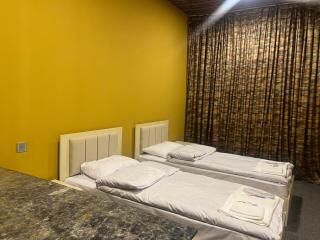 ECO Hotel & Hostel - Baku - 1