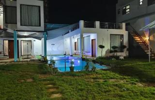 Acqua Manor Homestay - Agra - 3