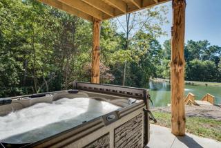 Stone Lake Lodge - Lakeside Cabin - Stocked Pond - Coshocton - 4