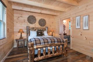 Stone Lake Lodge - Lakeside Cabin - Stocked Pond - Coshocton - 4