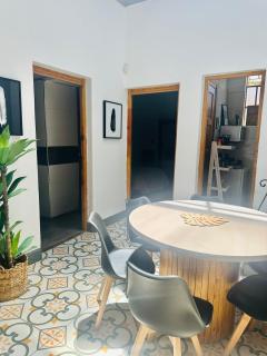 Duplex en Peatonal KM 0 de Mendoza - Inmejorable ubicación - Cochera incluída - 3