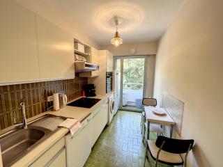 A 2 pas des plages du Midi, 261L DEPER - Cannes - 5