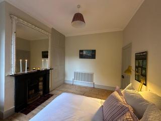 2 bed luxe garden apartment - Londra - 9