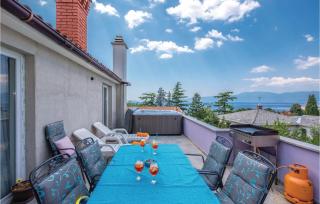 Awesome Apartment In Kostrena - Kostrena - 4
