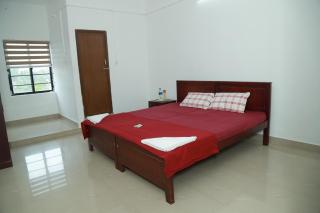 Royal Park Tourist Home - Meenangadi - 6