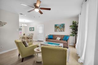 Summer Spot! Charming Pool Getaway 3 miles drive to Beach - 6