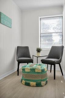 Summer Spot! Charming Pool Getaway 3 miles drive to Beach - 5