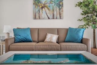 Summer Spot! Charming Pool Getaway 3 miles drive to Beach - 4