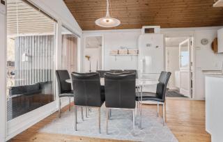 3 Bedroom Nice Home In Roslev - 6