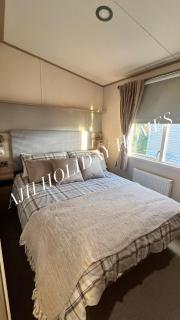 AJH Holiday Homes, Ty Mawr- Parkdeans Resort - Kinmel Bay - 2