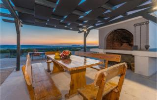 Cozy Home In Tinj With Wifi - Tinj - 5