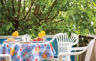 Two-Bedroom Holiday Home In Slivno - Slivno - 8