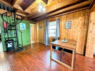 Hook's Cabin- Lake & Pool near Disney A-frame - Clermont - 2
