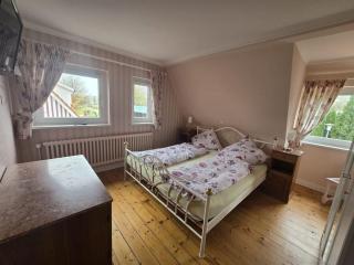 Hildas romantische Ferienwohnung - Gödenstorf - 4