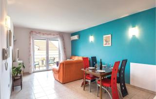 Two-Bedroom Apartment In Makarska - 7