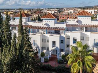 Family Fairways I Spacious 4-Bedroom Townhouse Near Beach & Golf, Estepona - 3