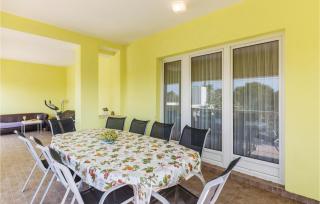 Nice Apartment In Stinjan - Štinjan - 3