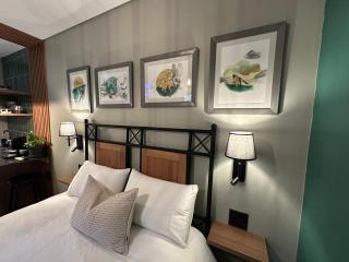 Green Ivy Luxury Room with Private Garden - 6