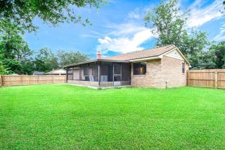 Glimmering Getaway By Beach and Mayo 3BRs - Jacksonville - 1