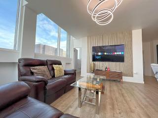 The Penthouse Of Opulence - Birmingham - 9